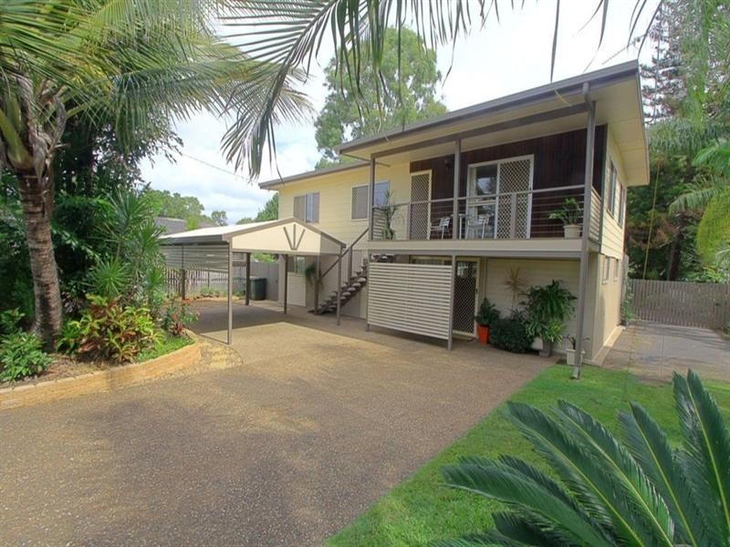34 Moore Park Road, Moore Park Beach QLD 4670