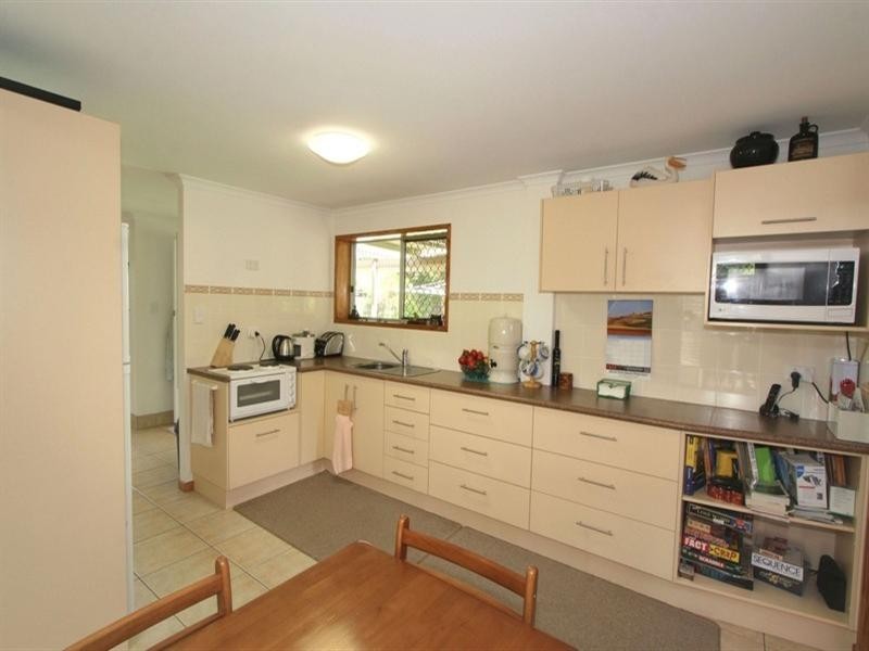 34 Moore Park Road, Moore Park Beach QLD 4670