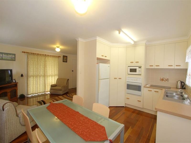 34 Moore Park Road, Moore Park Beach QLD 4670