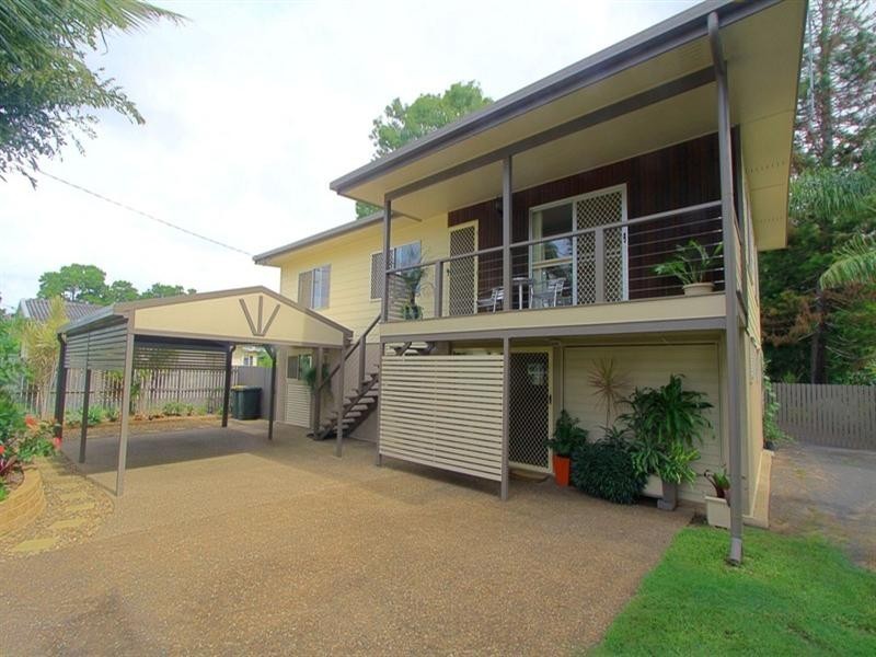 34 Moore Park Road, Moore Park Beach QLD 4670