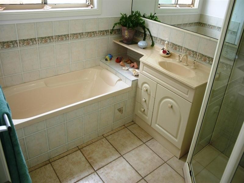 57 Bluegum Road, South Kolan QLD 4670