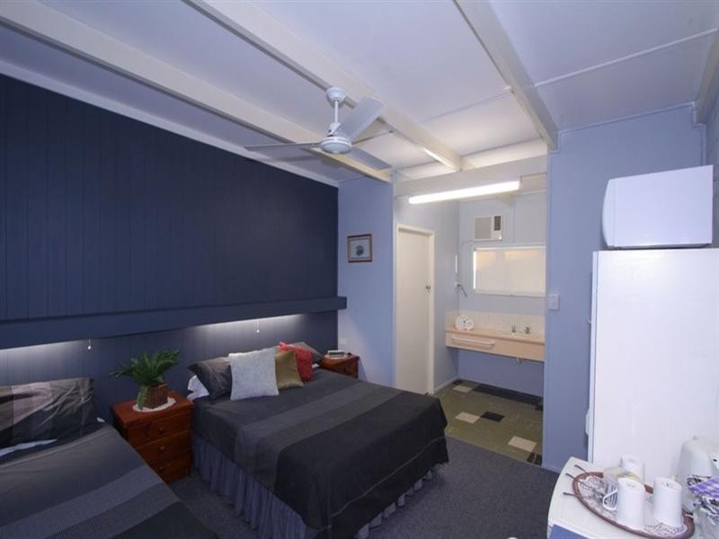 27 Club Avenue, Moore Park Beach QLD 4670