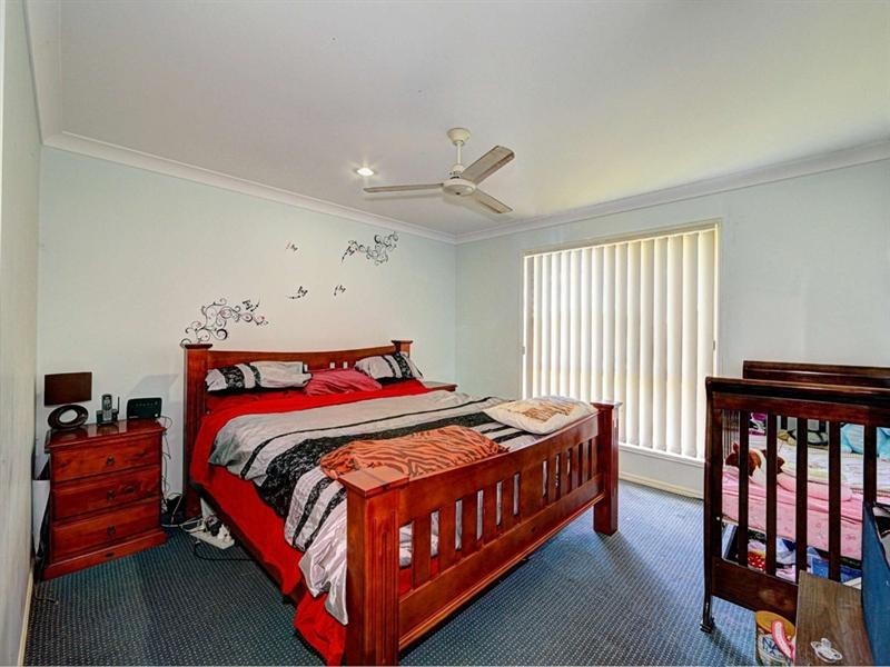 11 Blake Court, Thabeban QLD 4670