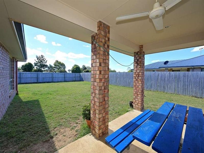 11 Blake Court, Thabeban QLD 4670