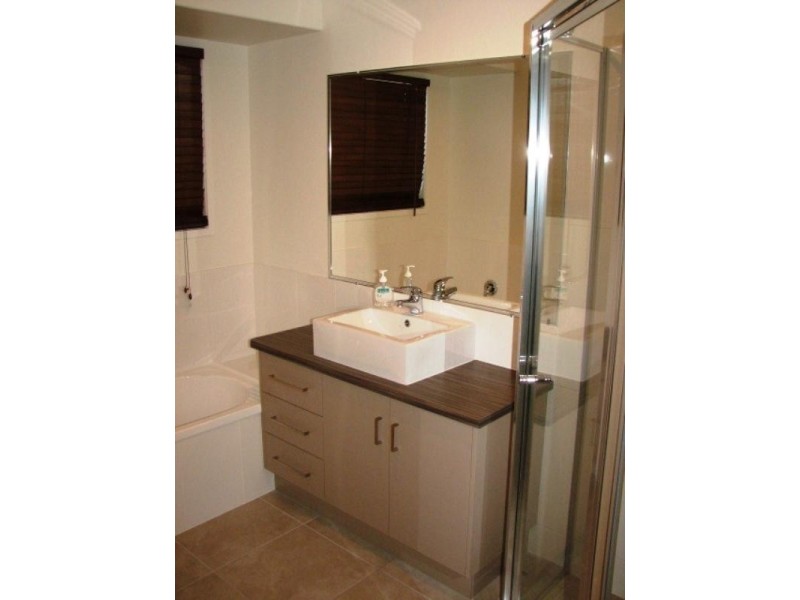 21 Belle Eden Drive, Ashfield QLD 4670