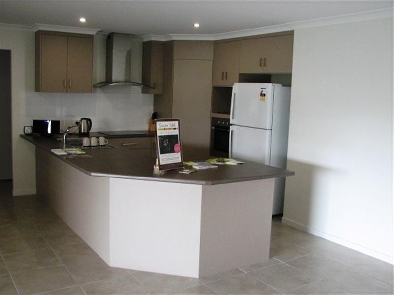 21 Belle Eden Drive, Ashfield QLD 4670