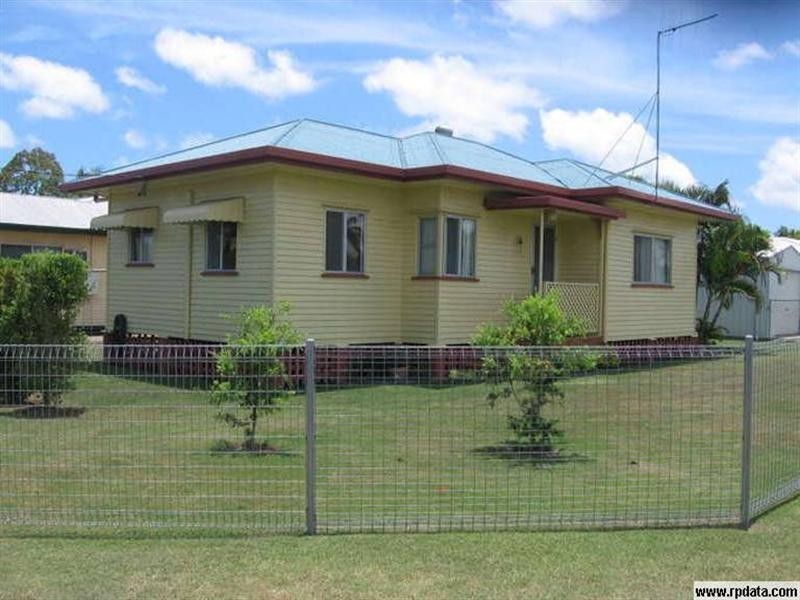 8 Barber Street, Bundaberg North QLD 4670