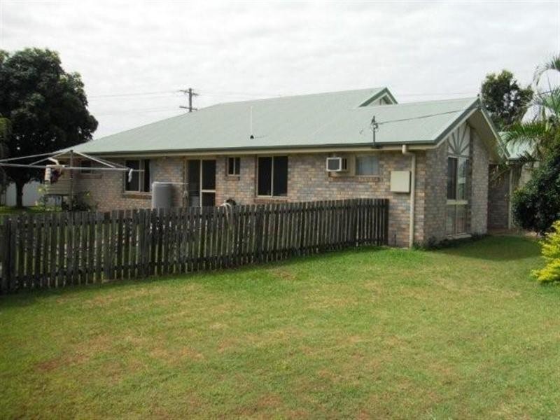 2 Pandanus Crescent, Innes Park QLD 4670