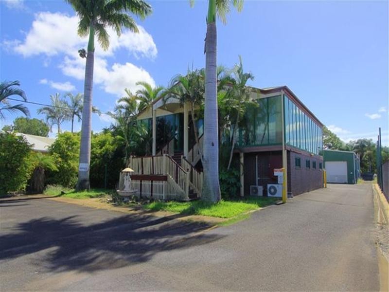 127 Bargara Road, Bundaberg East QLD 4670