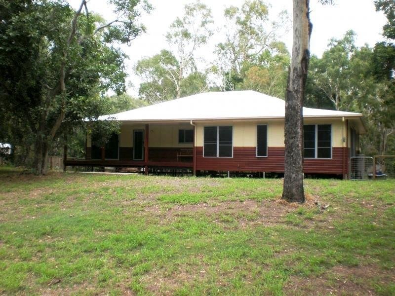 2 Kentia Avenue, Moore Park Beach QLD 4670
