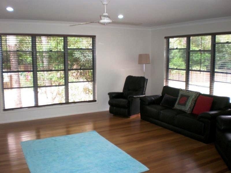 2 Kentia Avenue, Moore Park Beach QLD 4670