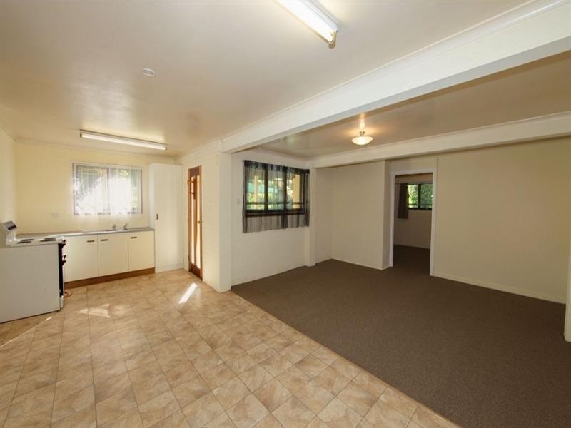 1 Hinkler Avenue, Bundaberg North QLD 4670