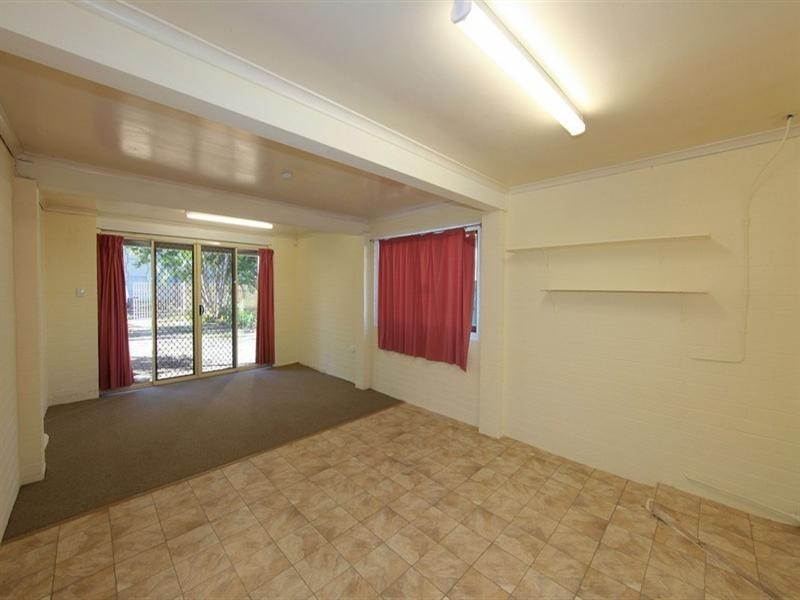 1 Hinkler Avenue, Bundaberg North QLD 4670