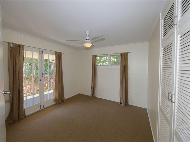 1 Hinkler Avenue, Bundaberg North QLD 4670