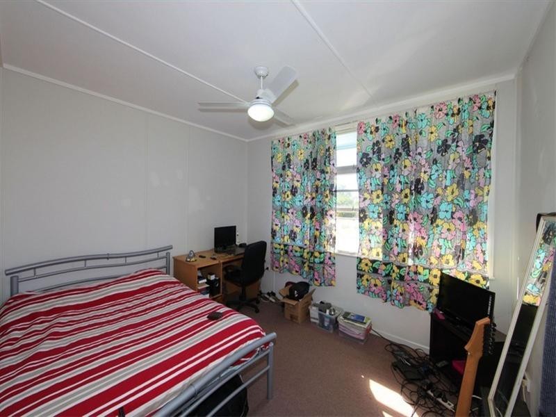 1 Grimstead Street, Bundaberg West QLD 4670