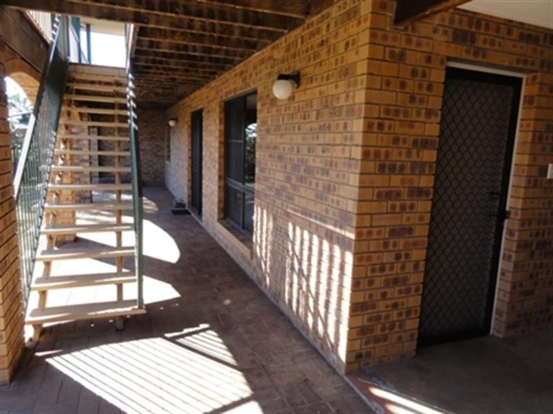 44 Linden Crescent, Qunaba QLD 4670