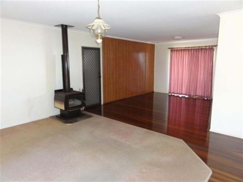 44 Linden Crescent, Qunaba QLD 4670