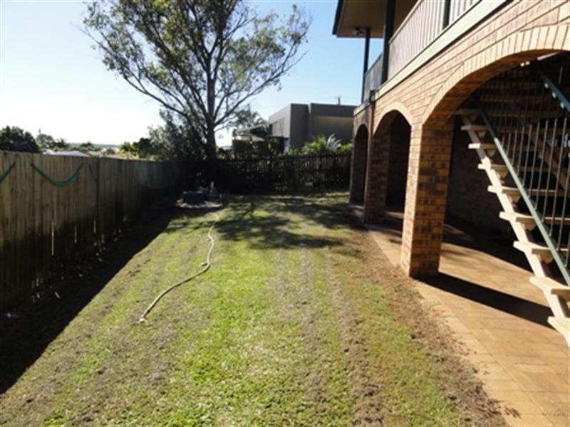 44 Linden Crescent, Qunaba QLD 4670