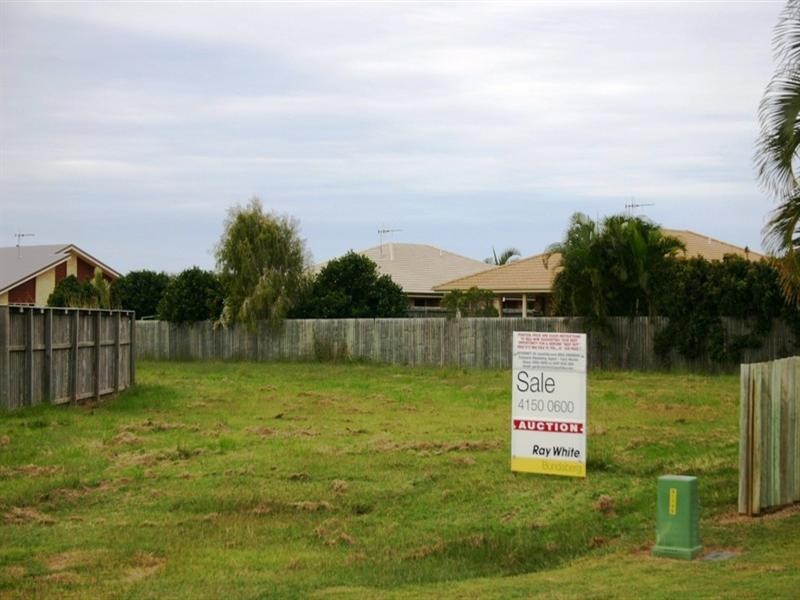 5 Tuckeroo Close, Coral Cove QLD 4670