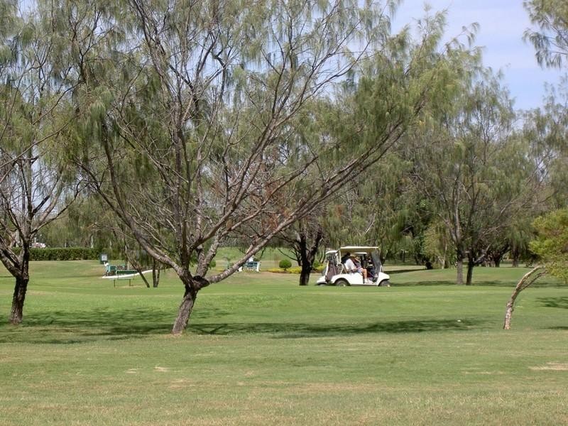 5 Tuckeroo Close, Coral Cove QLD 4670