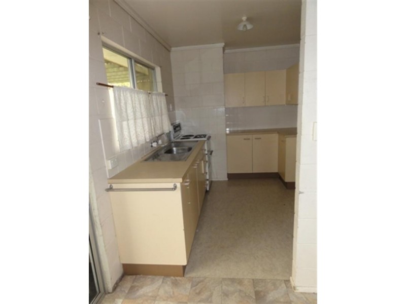 39 McLachlan Drive, Avenell Heights QLD 4670