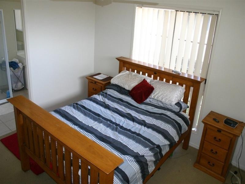 9 Halloran Court, Thabeban QLD 4670