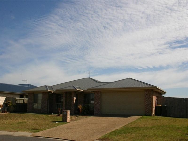 9 Halloran Court, Thabeban QLD 4670