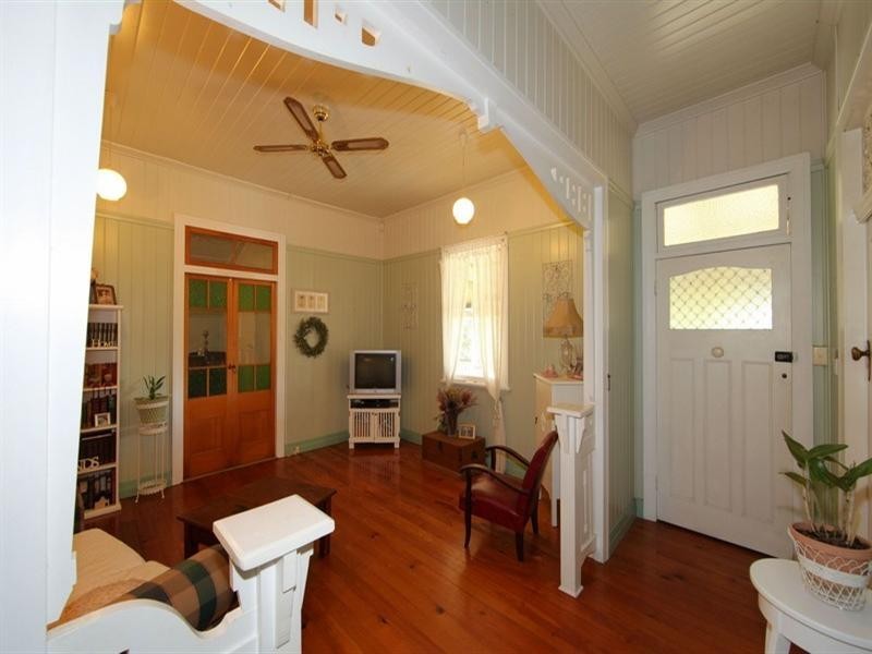 10 McIlwraith Street, Bundaberg South QLD 4670