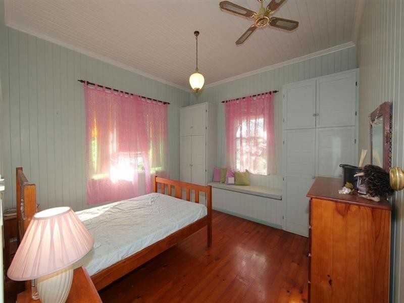 10 McIlwraith Street, Bundaberg South QLD 4670