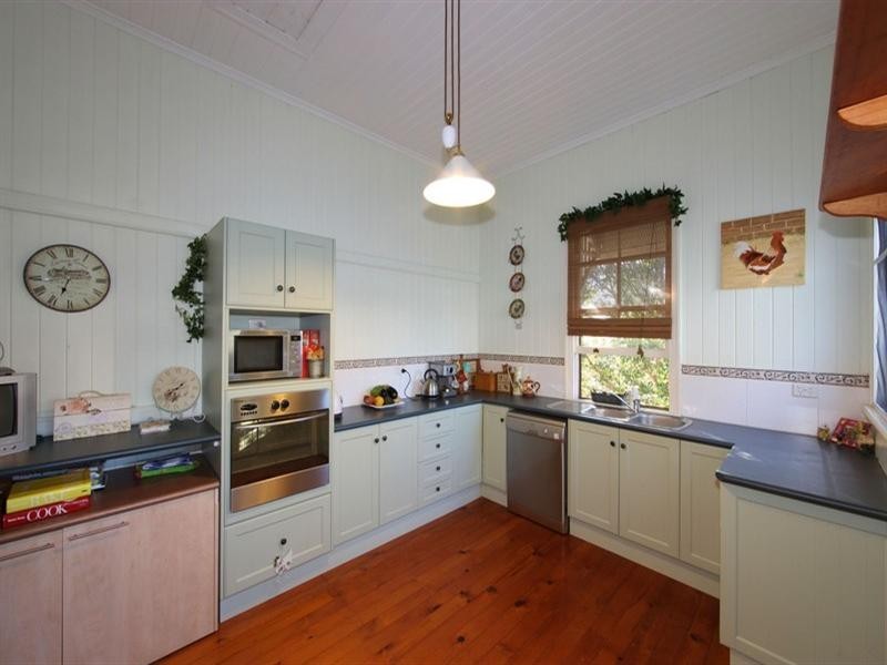 10 McIlwraith Street, Bundaberg South QLD 4670