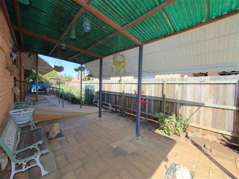 2 Banfield Street, Avenell Heights QLD 4670