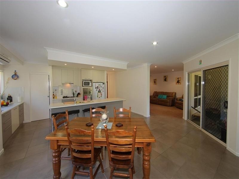 13 Bush Road, Branyan QLD 4670