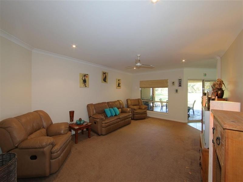 13 Bush Road, Branyan QLD 4670