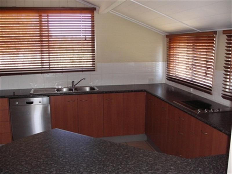 1124 Elliot Heads Road, Woongarra QLD 4670