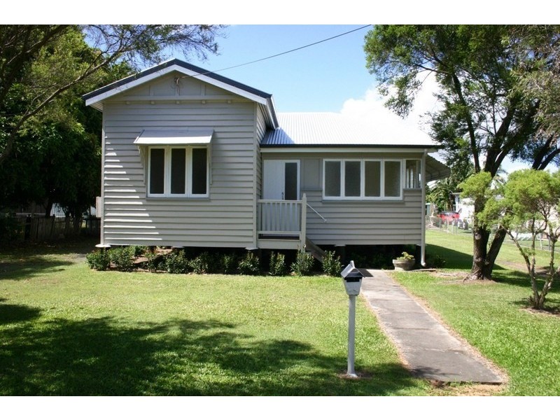 22 Beatrice Street, Walkervale QLD 4670