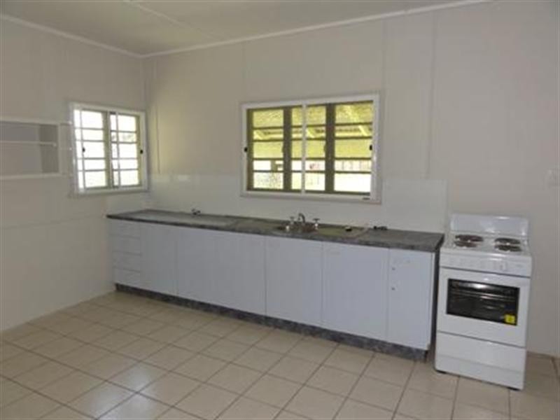 46 Burnett Heads Road, Burnett Heads QLD 4670