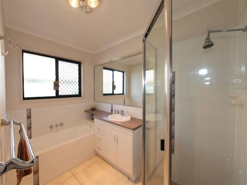 1 Regent Court, Thabeban QLD 4670