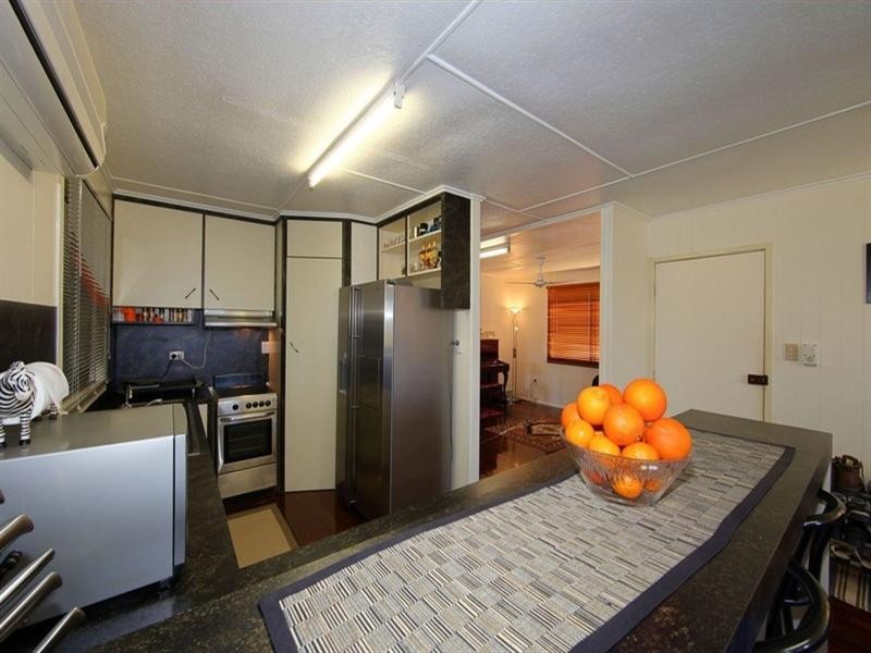 256 Fe Walker Street, Ashfield QLD 4670