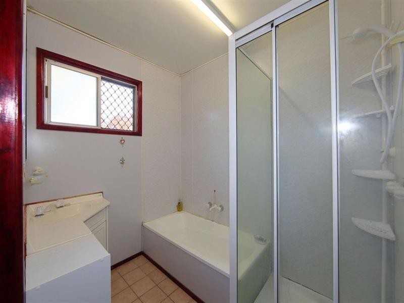 256 Fe Walker Street, Ashfield QLD 4670