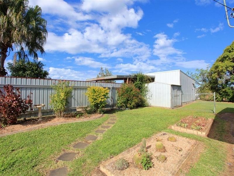 256 Fe Walker Street, Ashfield QLD 4670