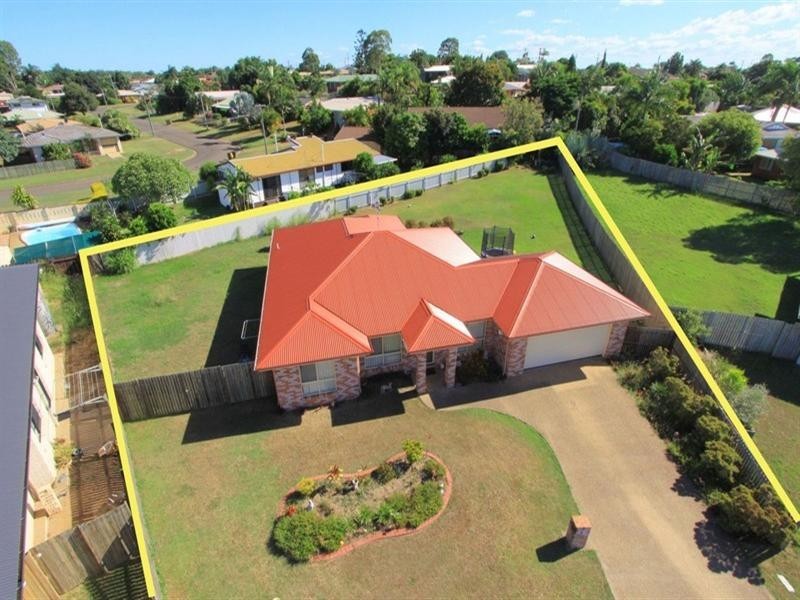 1 Pinnacle Court, Avoca QLD 4670