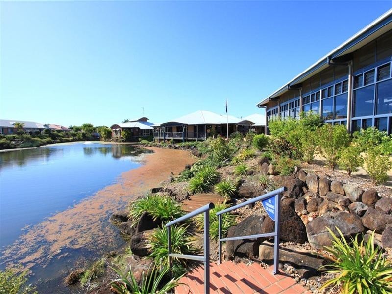 30-21 Walters Street, The Lakes Retirement Village, Bundaberg North QLD 4670
