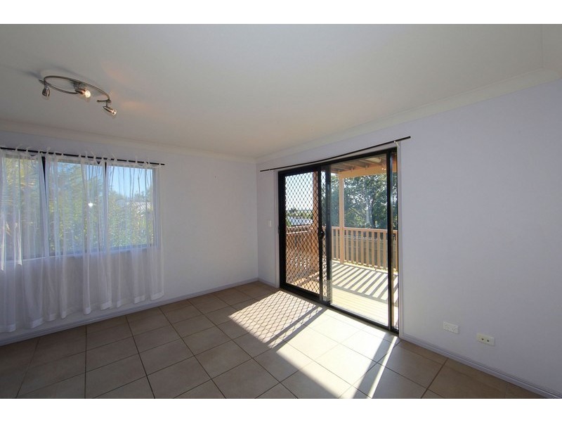 8 Bayview Terrace, Qunaba QLD 4670
