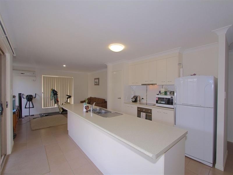 21 Green Avenue, Branyan QLD 4670