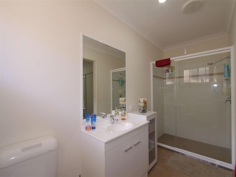 21 Green Avenue, Branyan QLD 4670