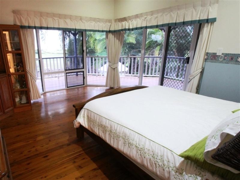 214 Sylvan Drive, Moore Park Beach QLD 4670