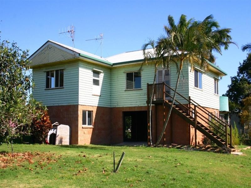 352 Moore Park Road, Moore Park Beach QLD 4670