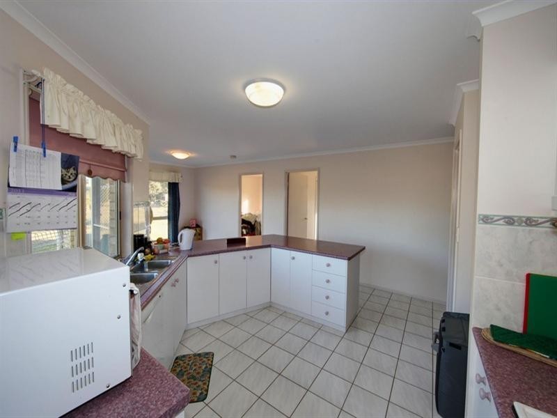 41 Pinto Avenue, Branyan QLD 4670