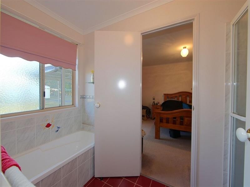 41 Pinto Avenue, Branyan QLD 4670