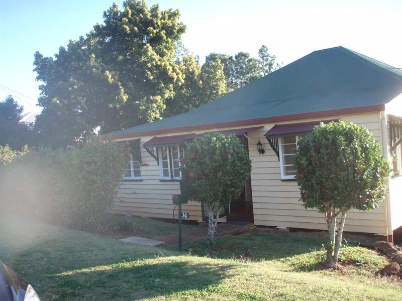 34 Ridgway Street, Childers QLD 4660